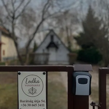 Lodka Vendeghaz 펜션 *